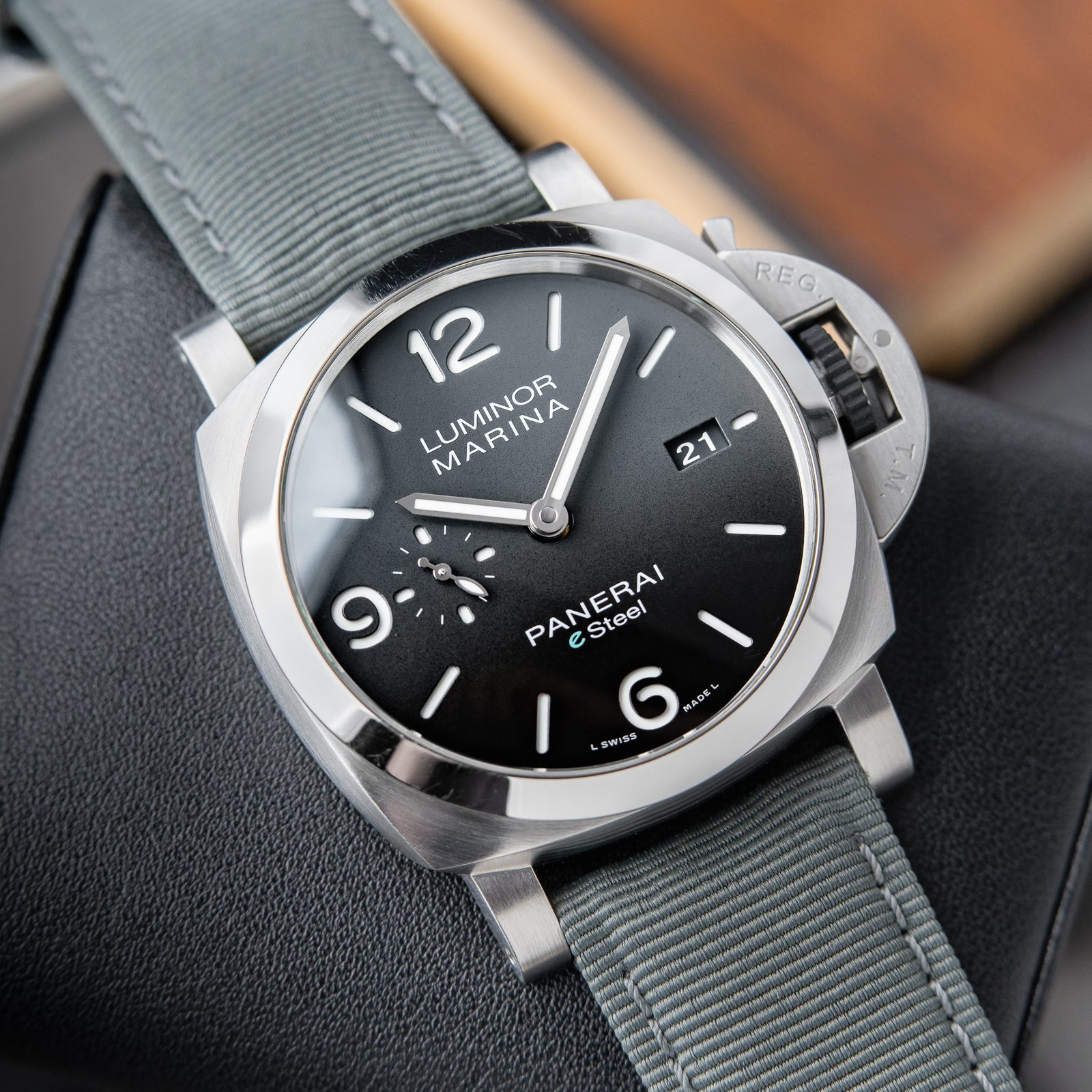 Panerai Luminor Marina Automatic Esteel Grigio Rocci Grey Dial Automatic Date Pam1358