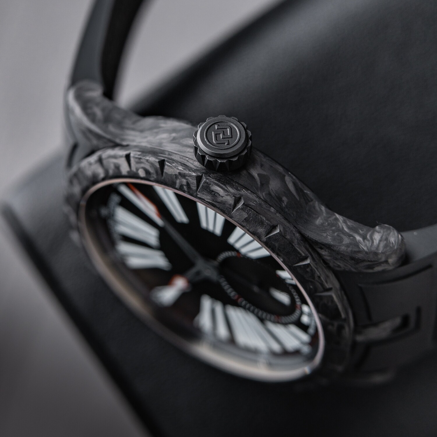 Roger Dubuis Excalibur DBEX0510 Black Carbon Rubber Strap Automatic Set