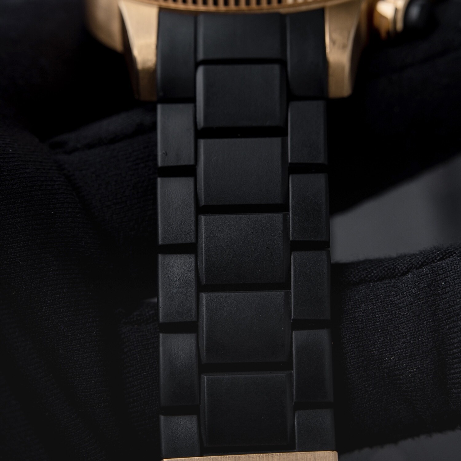 Master Compressor Diving Chronograph Rose Gold Black Dial