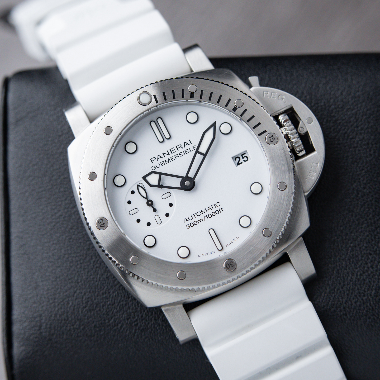 Panerai Luminor Submersible Bianco 2022 White Dial Rubber Stainless Steel Set Pam1223