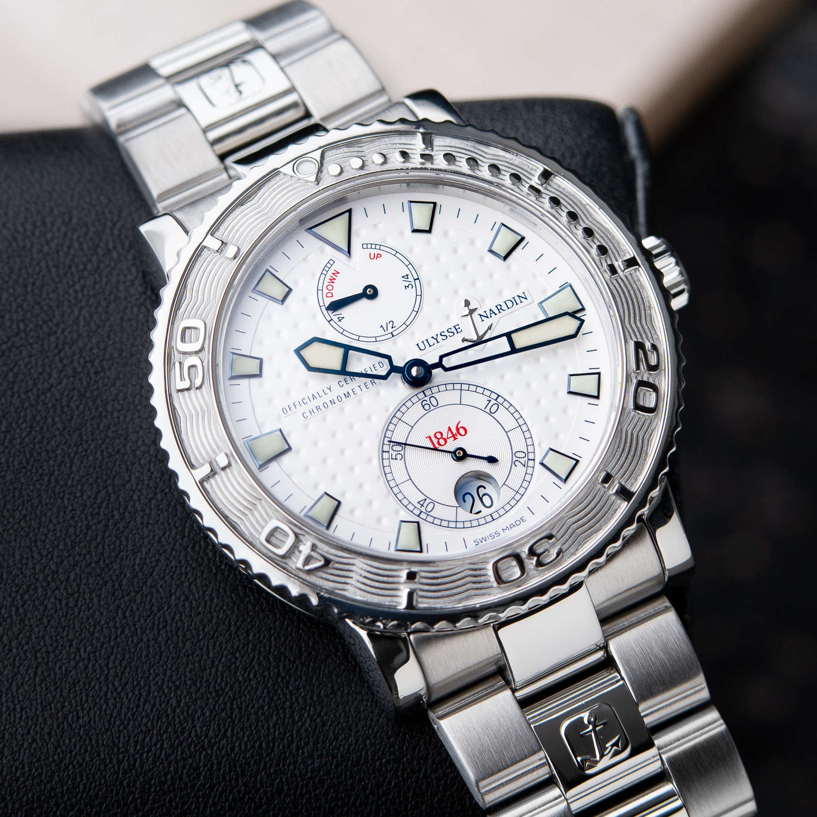 Ulysse Nardin Diver Marine Steel Bracelet Silver White Dial 263-51