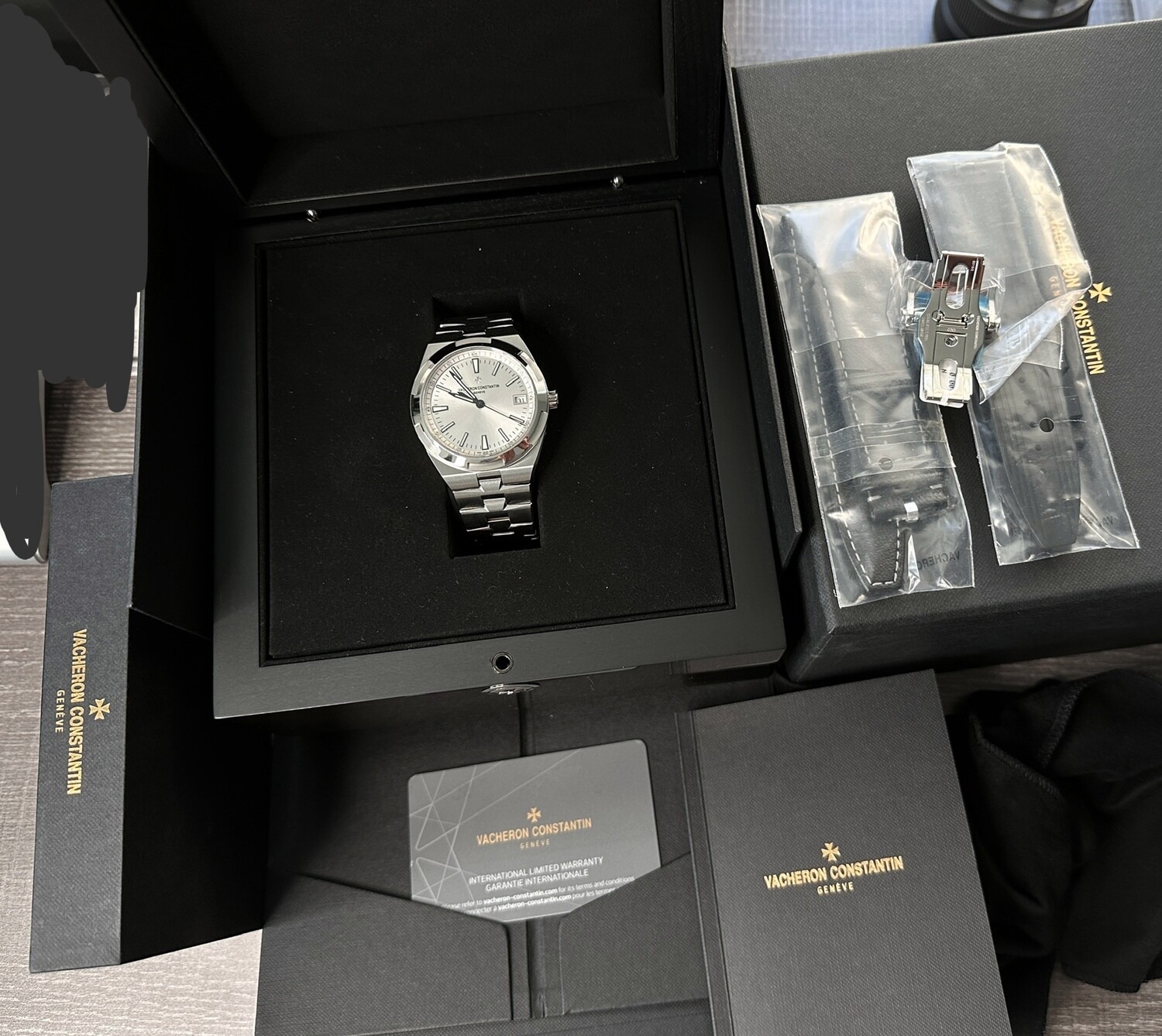 Vacheron Constantin Overseas UNWORN 3/2023 4500V Silver Dial Steel