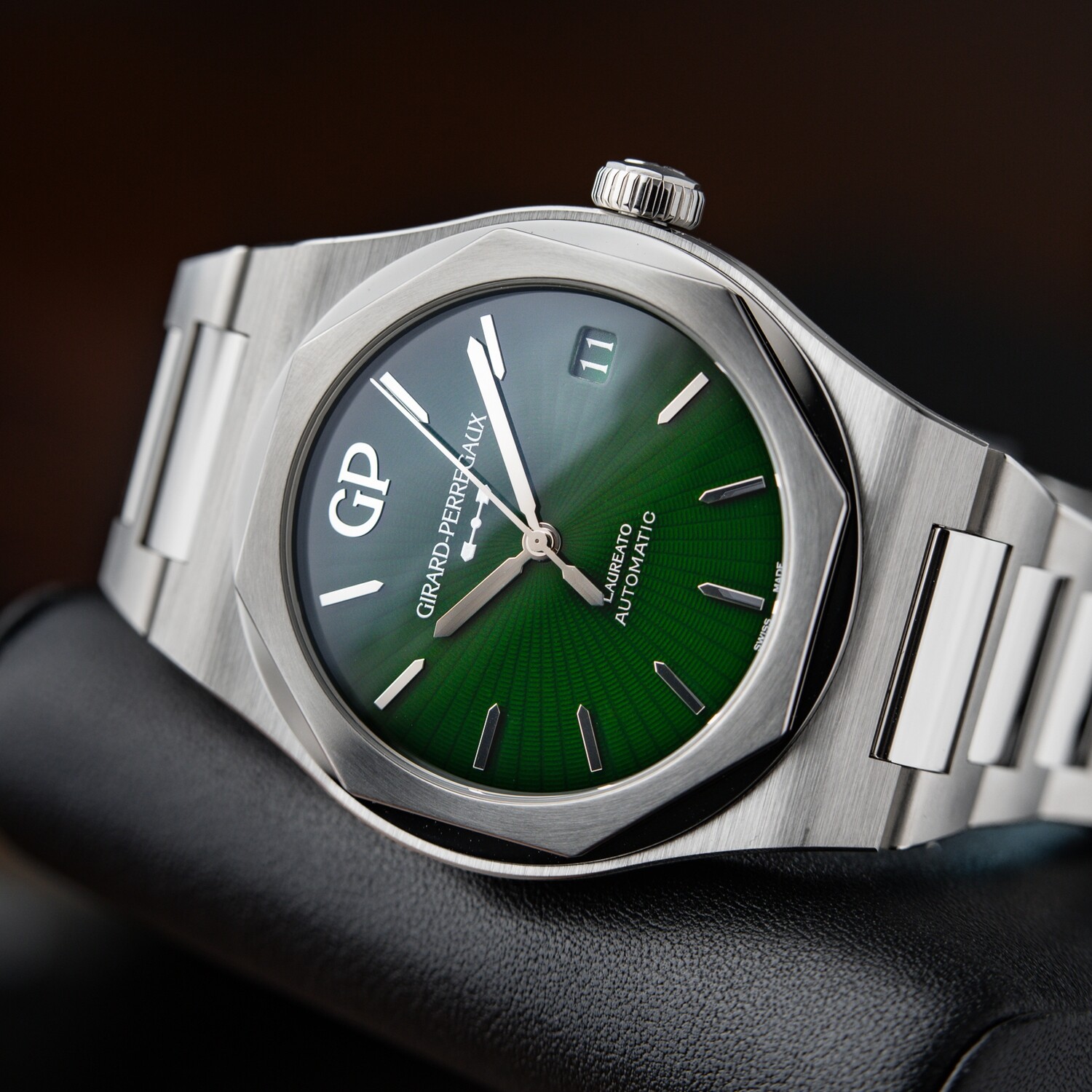 Girard Perregaux Laureato Eternity Edition UNWORN 6/2023 Steel Green 42mm