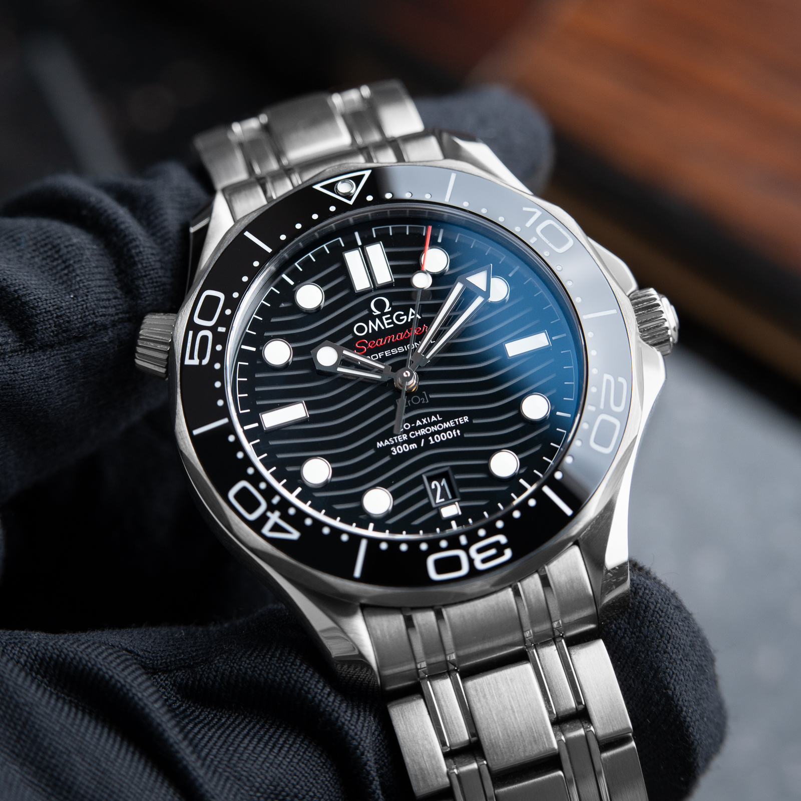 Omega Seamaster Diver 300 M Black Ceramic Automatic Chronometer Diver 42mm