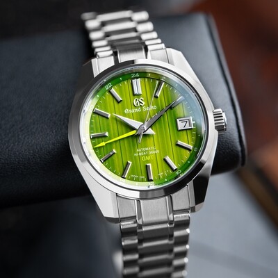 Grand Seiko Heritage Collection UNWORN 7/2023 Automatic Hi-Beat GMT Bamboo Green 40mm