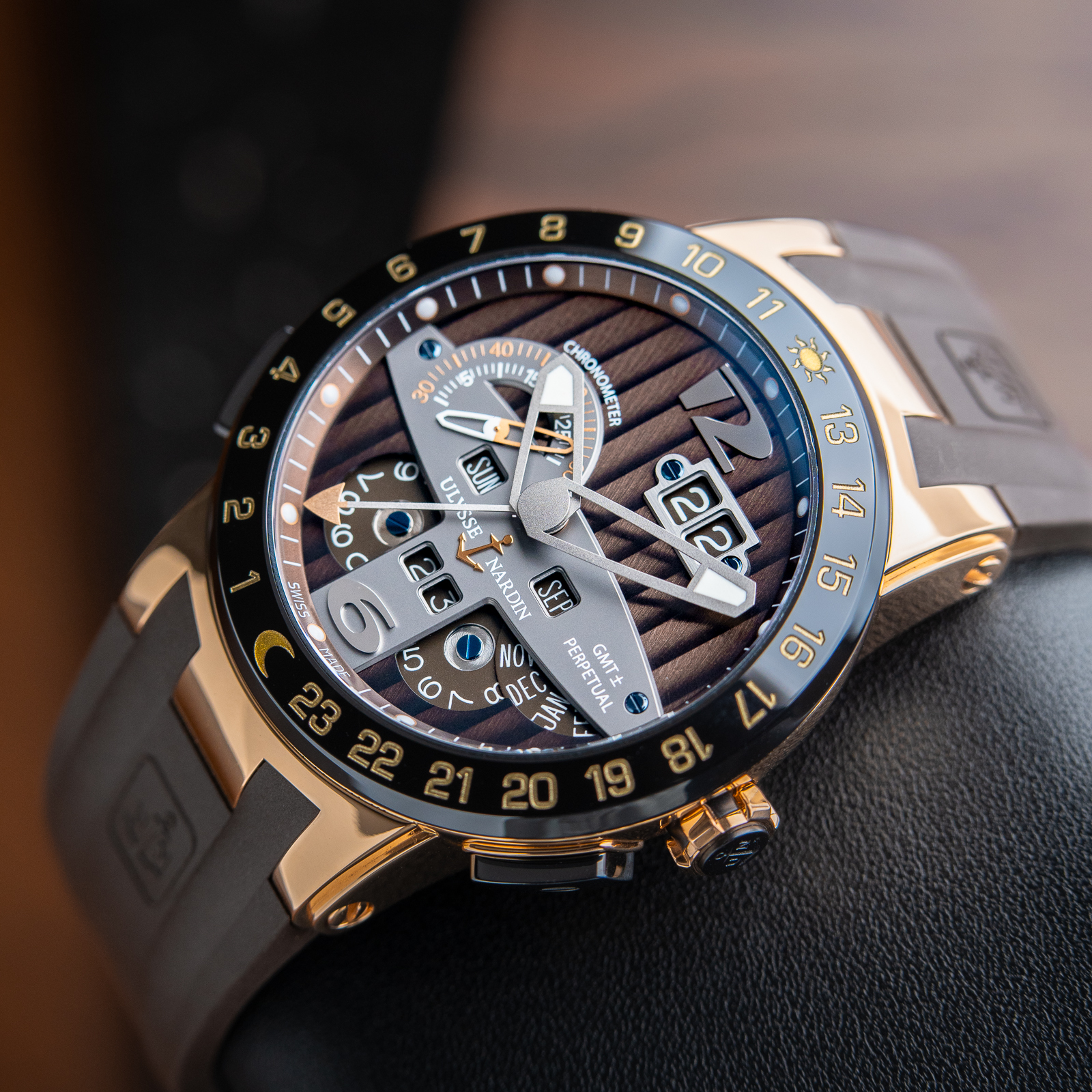 Ulysse Nardin El Toro Brown Perpetual Calendar GMT Rose Gold Men's Watch Rubber