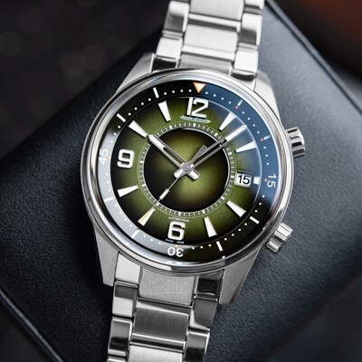 Jaeger-LeCoultre Polaris Date Automatic Green Dial Strap & Added Bracelet