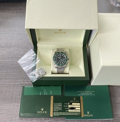 Rolex Submariner Hulk Oyster Perpetual Date Green Ceramic Bezel Rolex Submariner Hulk Oyster Perpetual Date Green Ceramic Bezel