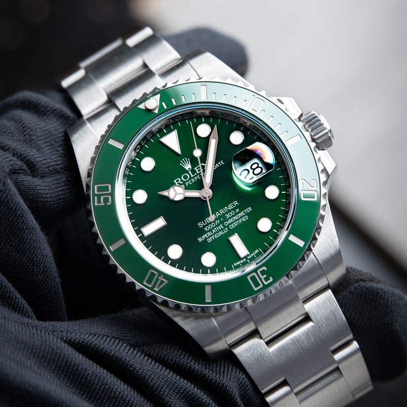 Rolex Submariner Hulk Oyster Perpetual Date Green Ceramic Bezel Steel 40mm