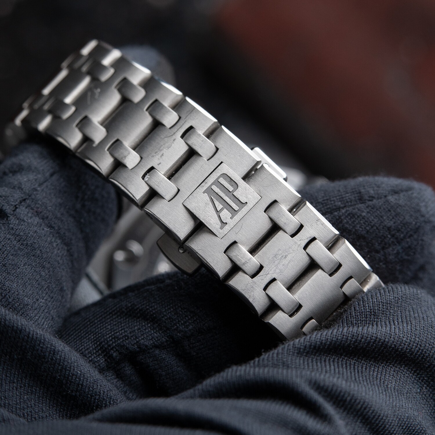Audemars piguet royal oak h57528 price clearance