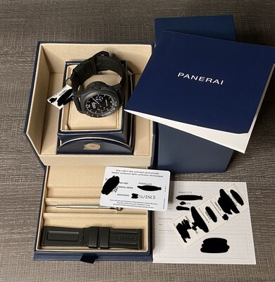 Panerai Luminor Chronograph Carbotech UNWORN Automatic Black