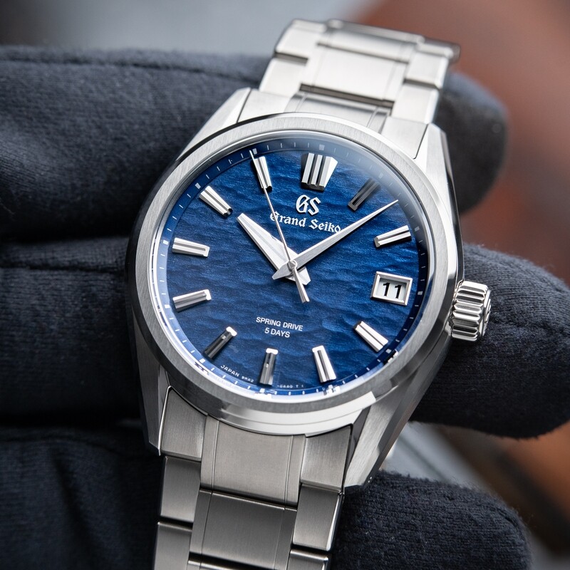Grand Seiko Evolution 9 Collection Lake Suwa UNWORN Titanium Spring Drive
