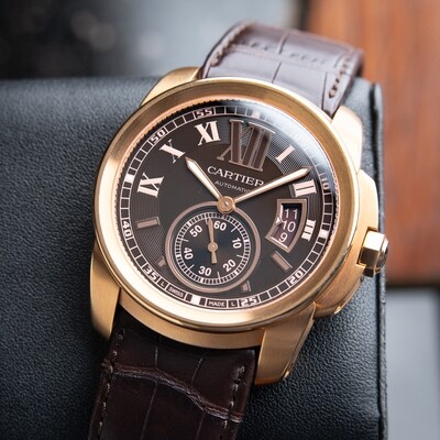 20-60代 人気ファッションブランド Cartier Calibre de Cartier Rose Gold Brown Dial Automatic 時計