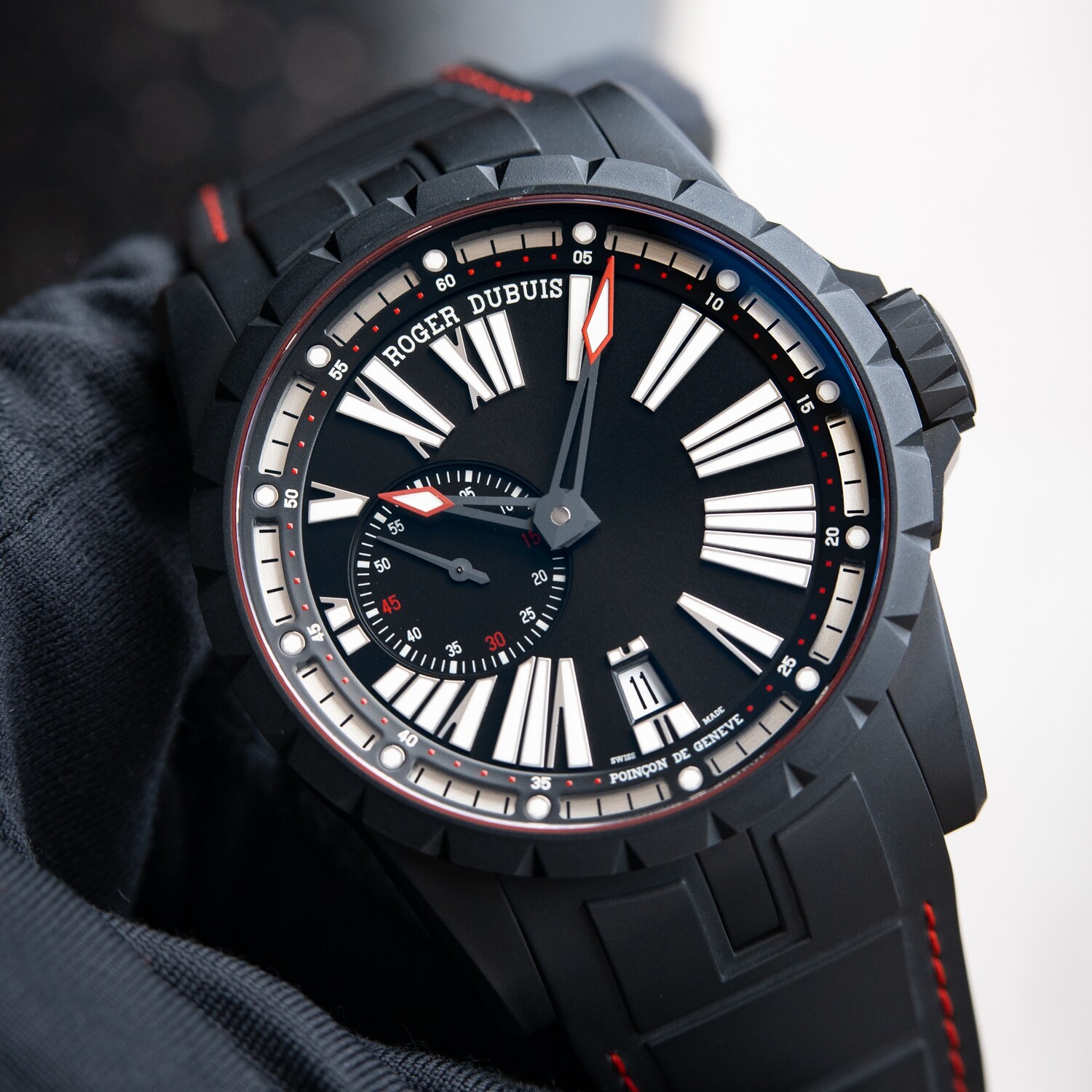 Roger Dubuis Excalibur 45 UNWORN DBEX0542 Titanium Rubber Strap