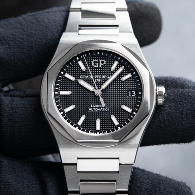 Girard Perregaux Laureato Automatic Stainless Steel Black Dial 42mm 81010