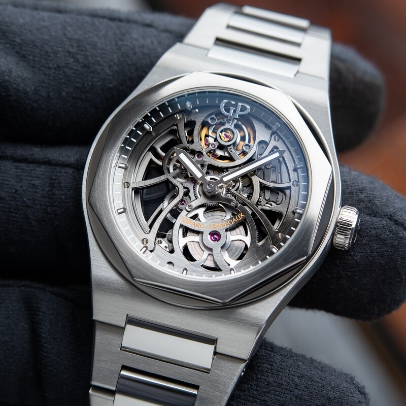 Girard Perregaux Laureato Skeleton Openworked Steel Automatic 81015 42mm