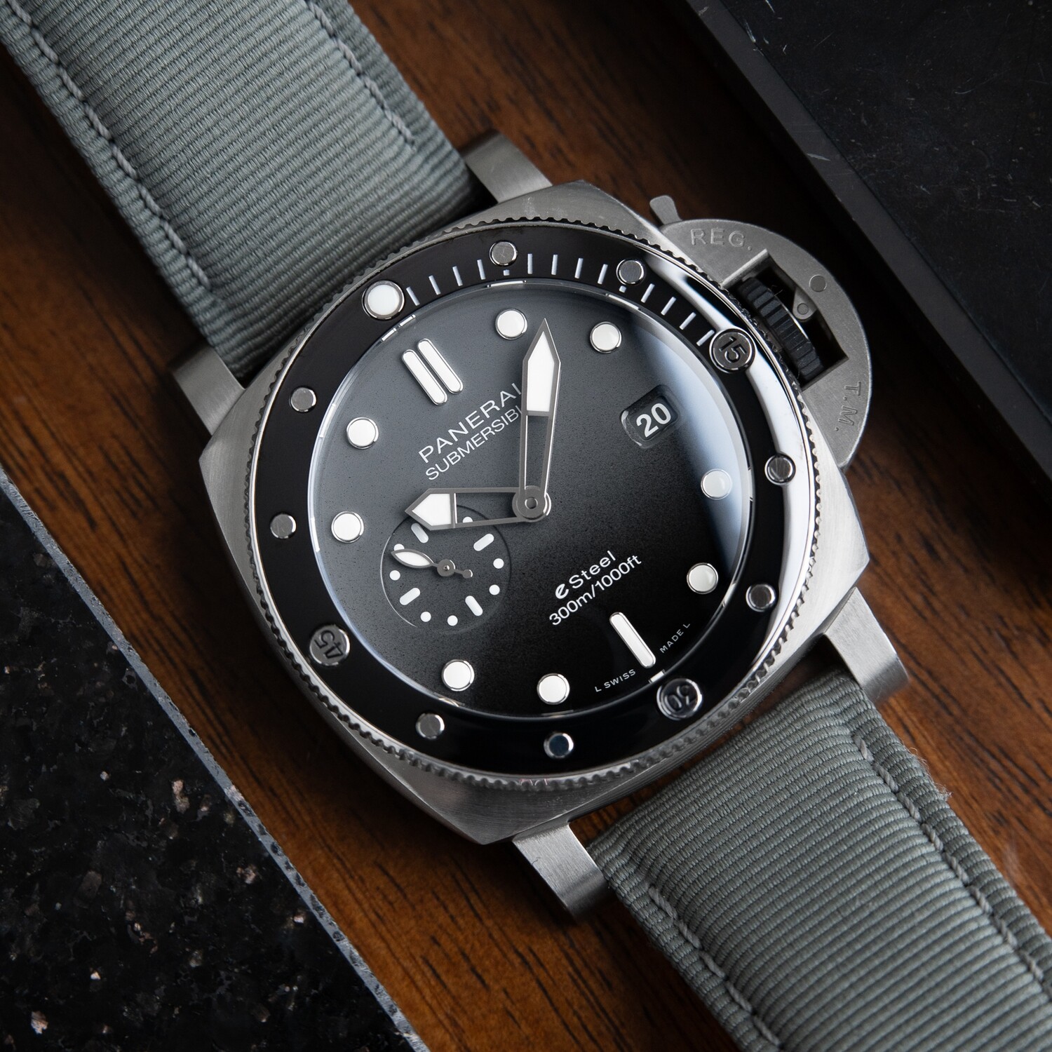 Panerai Luminor Submersible QuarantaQuattro Esteel Grigio Roccia 2023 Grey Black Dial Pam1288