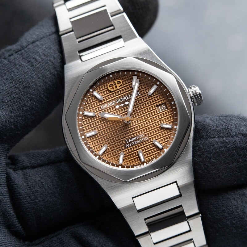 Girard Perregaux Laureato Copper Dial 7/2023 Box Papers Automatic Steel Bracelet