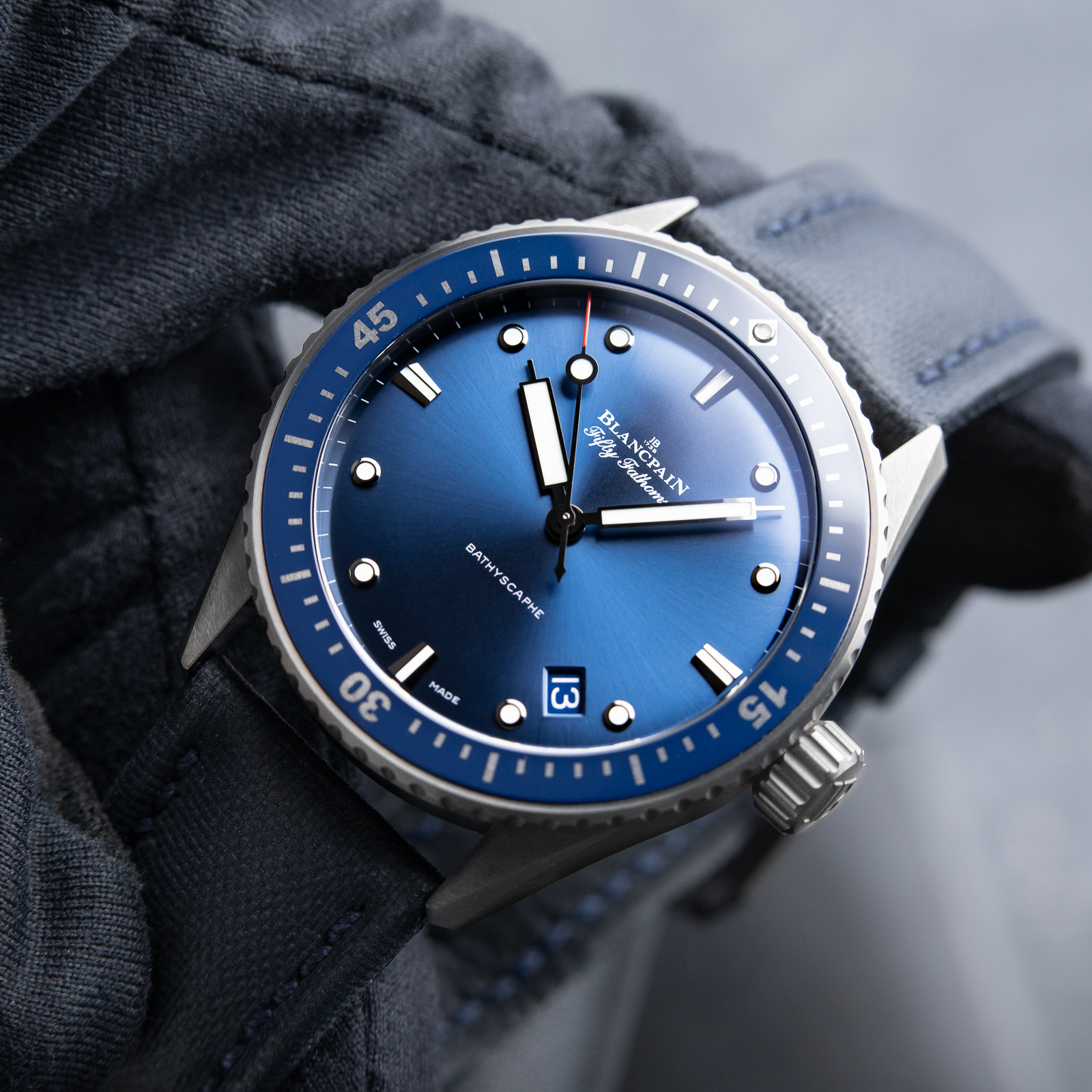 Blancpain Fifty Fathoms Bathyscaphe 5000 Ceramic Diver 120 Hour Blue Dial