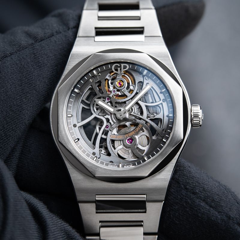 Girard Perregaux Laureato Skeleton UNWORN 6/2023 Openworked Automatic 42mm