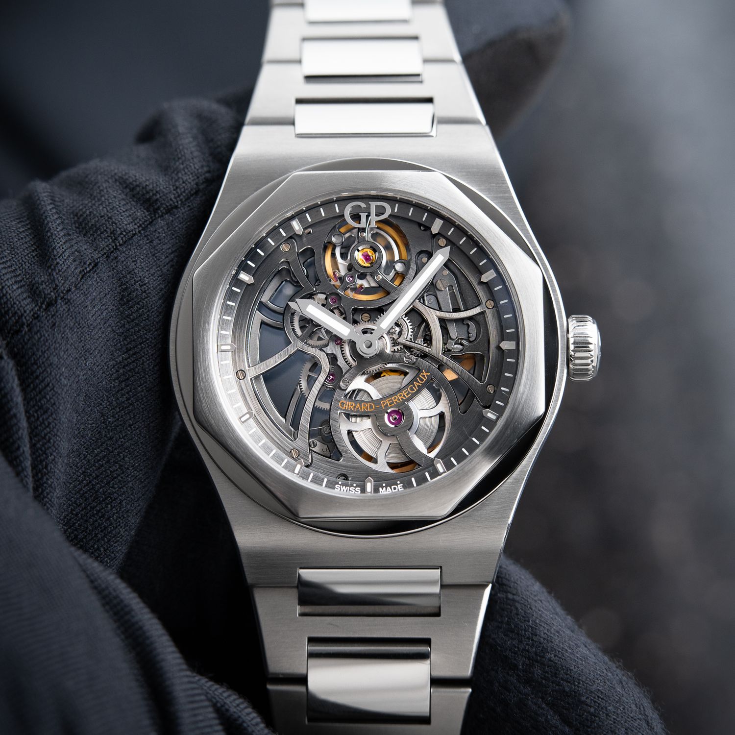 Girard Perregaux Laureato Skeleton Openworked Steel Automatic 42mm 81015
