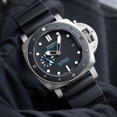 Panerai Luminor Submersible Black Dial Ceramic Bezel Steel Diver