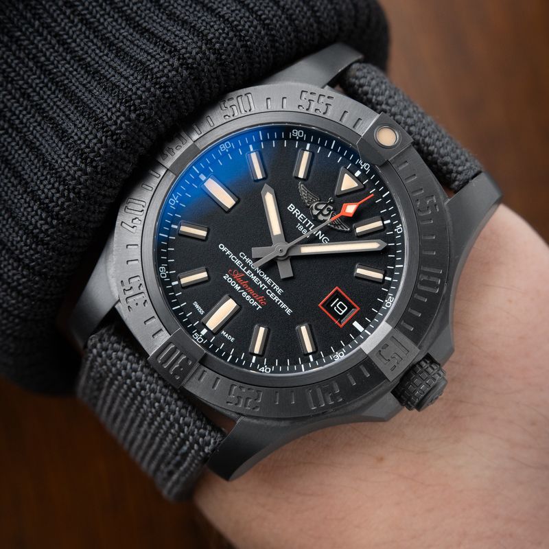Breitling Avenger Blackbird 44 DLC Titanium 200M Automatic Black