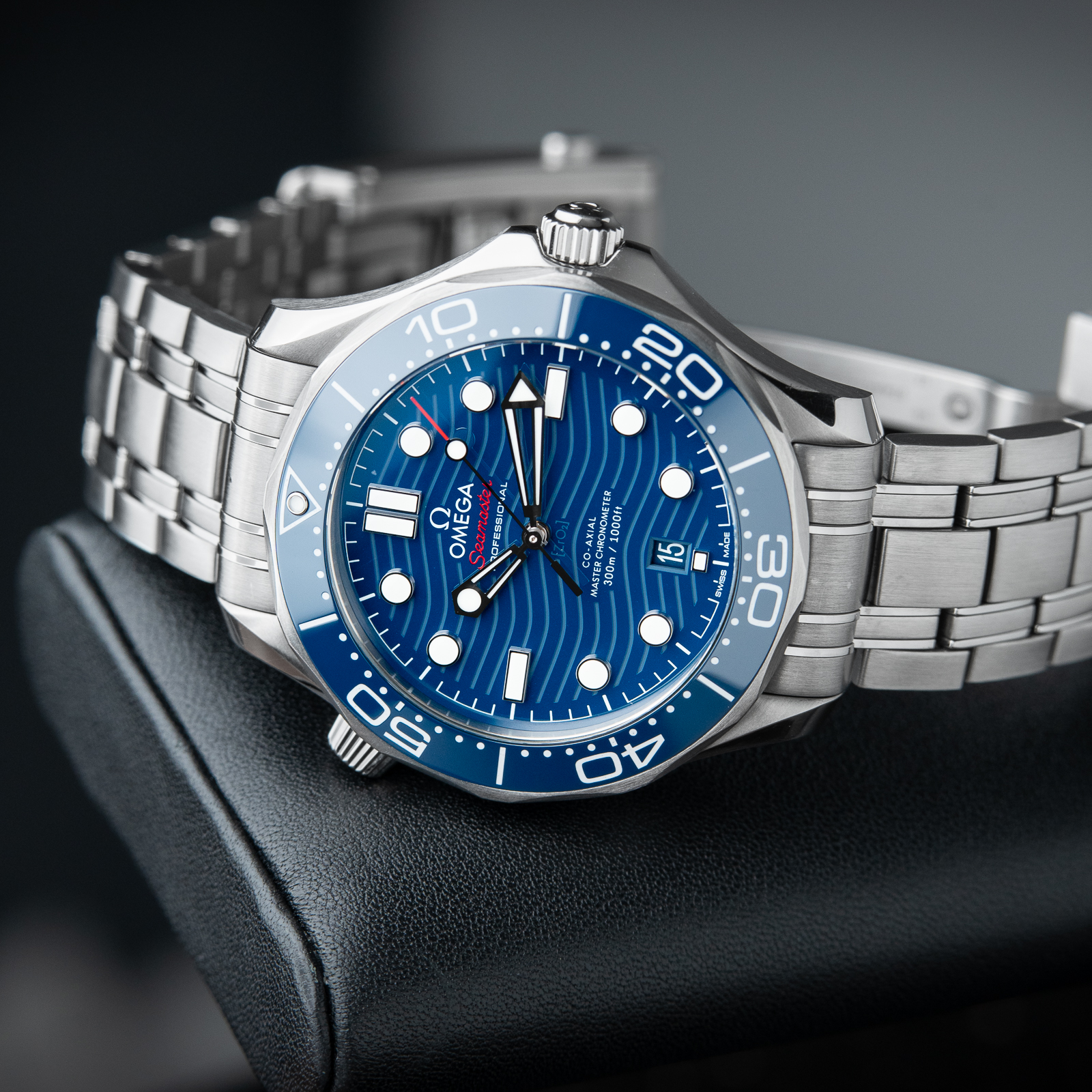 Omega Seamaster Diver 300M BRACELET AND STRAP Blue Ceramic Dial Steel