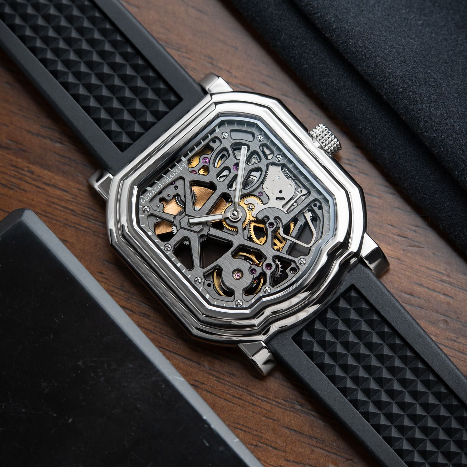Gerald Charles Maestro 8.0 Squelette Skeleton Dial Steel Black Automatic