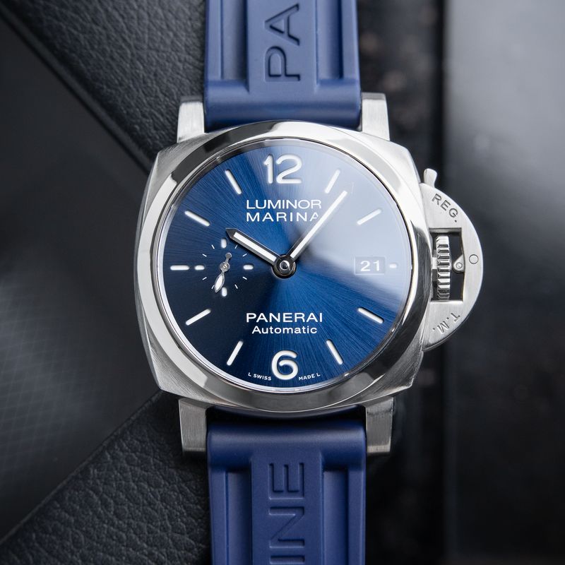 Panerai Luminor Marina 1950 3 Days Automatic Date Steel Rubber Blue Dial 42mm Pam1393