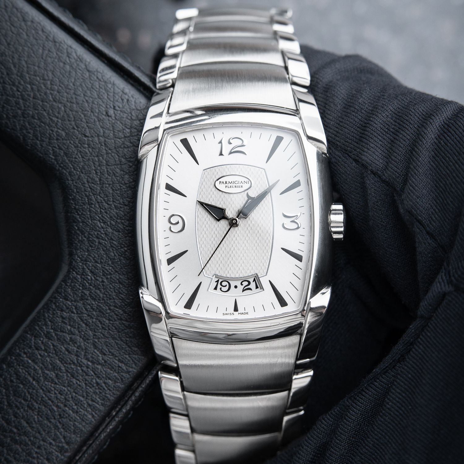 Parmigiani Fleurier Kalpa XL Silver Dial Steel Bracelet Automatic Date