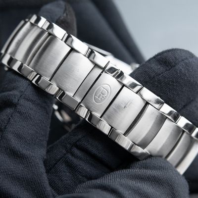 ビ*ル様 60L0512-14CARDIAminiTIARAシルバーコンパクフィ Parmigiani Fleurier Kalpa XL Silver Dial Steel Bracelet Automatic Date