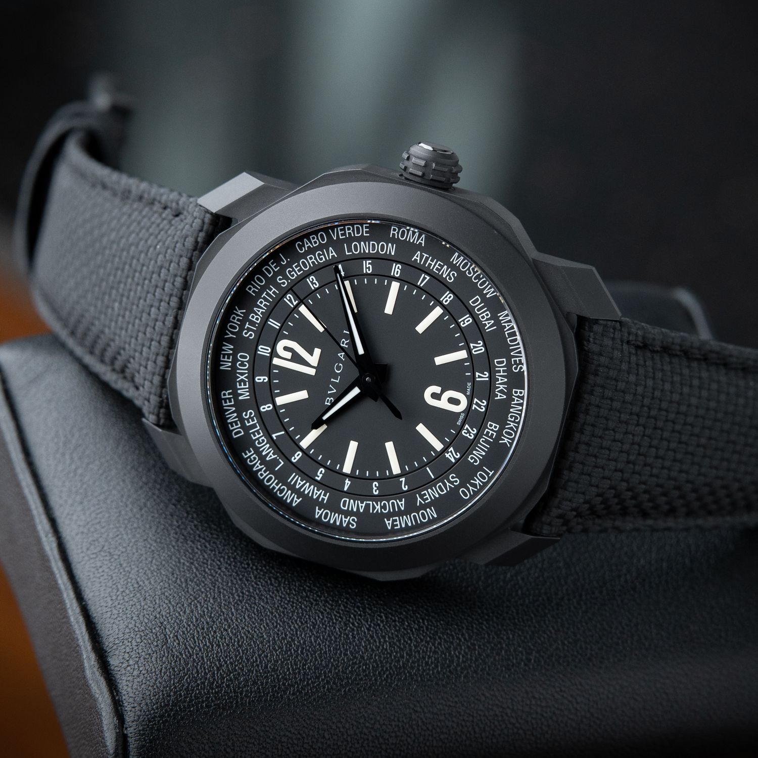 BVLGARI Bulgari Octo Roma Worldtimer CLEAN 7/2024 DLC Steel Black