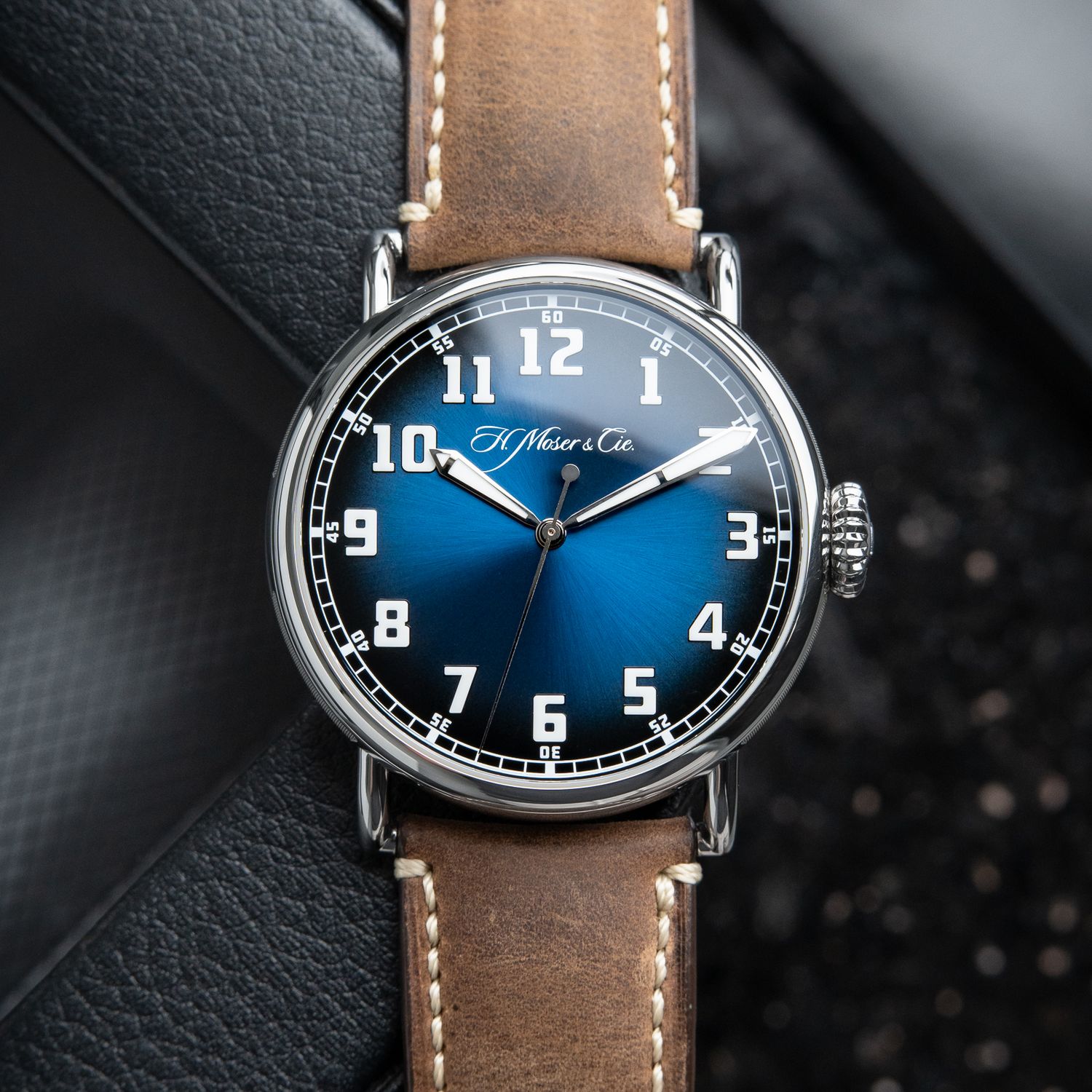 H.Moser & Cie. Heritage Centre Seconds Steel Funky Blue Fume Leather Set