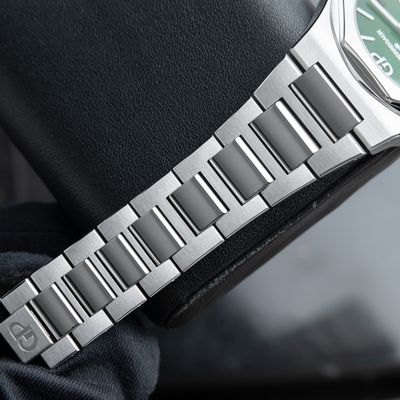 Girard Perregaux Laureato Eternity Limited Edition 42mm Steel