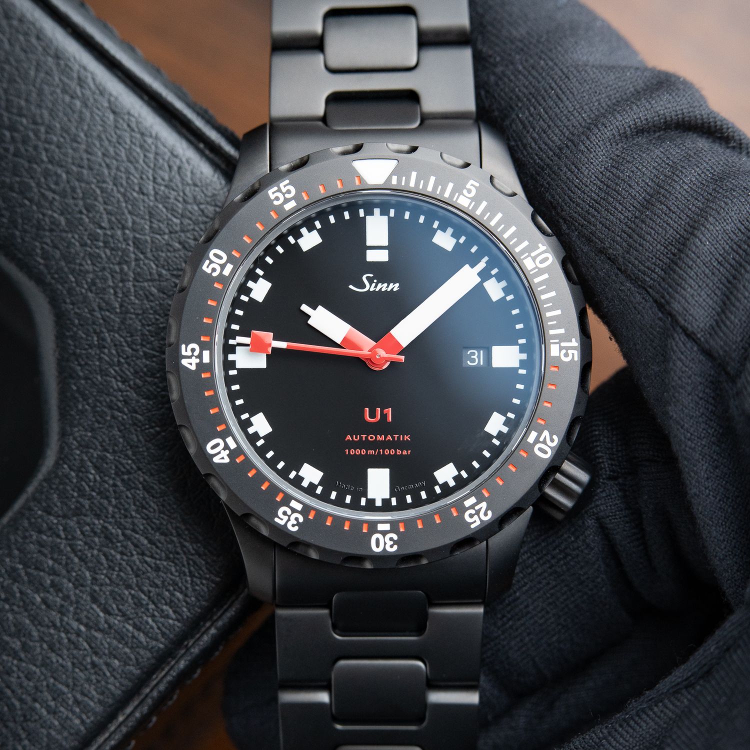 Sinn U1 S Black Hard Coating Steel Bracelet Diver 1000M Automatic 1010.020