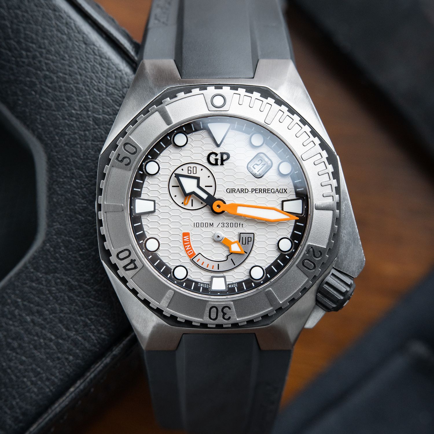 Girard Perregaux Sea Hawk 1000M Silver Dial Date Steel Automatic 49960 44mm
