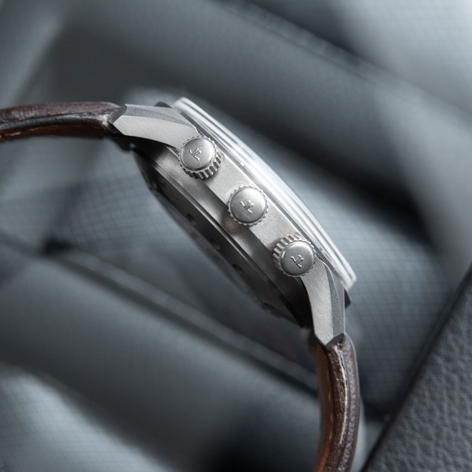 Jaeger-LeCoultre AMVOX 1 Aston Martin Limited Edition Alarm
