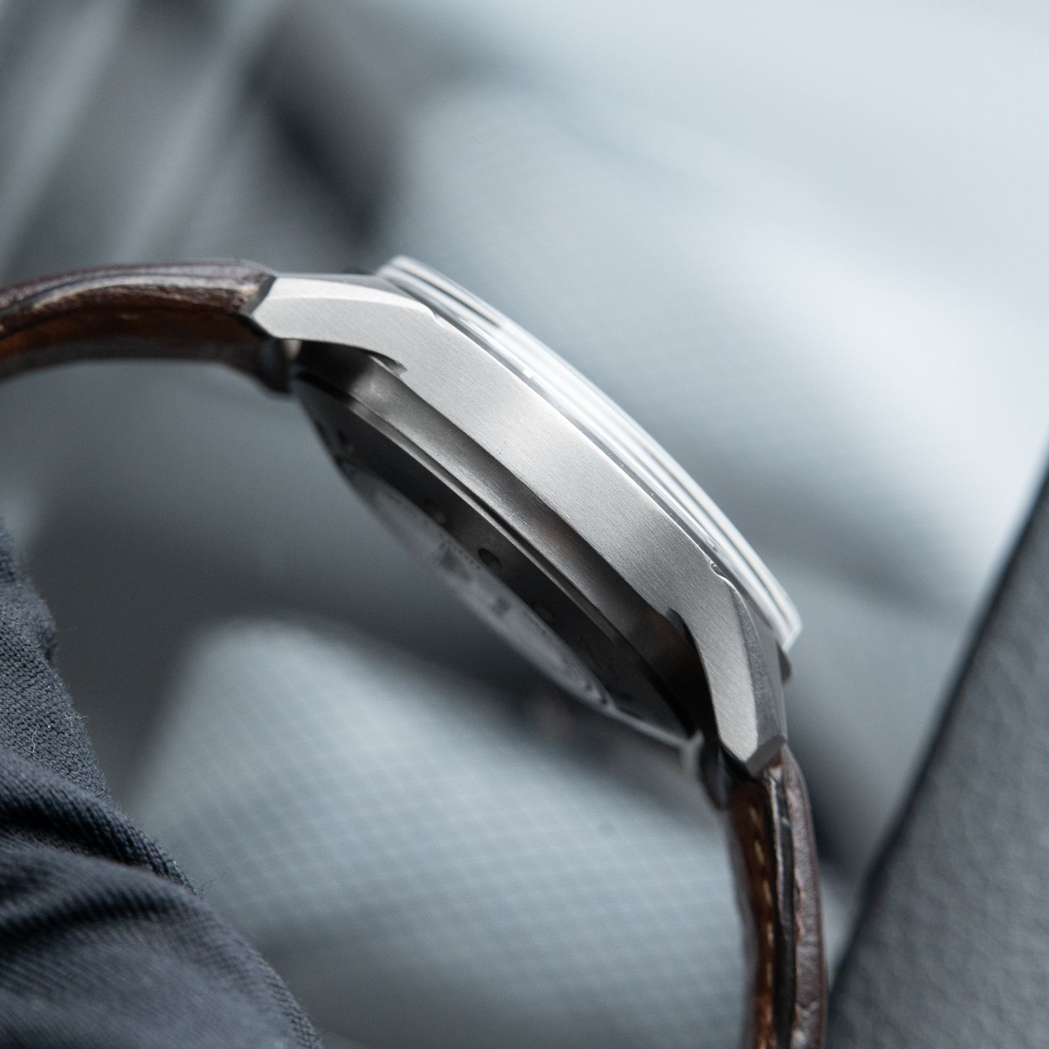 Jaeger-LeCoultre AMVOX 1 Aston Martin Limited Edition Alarm