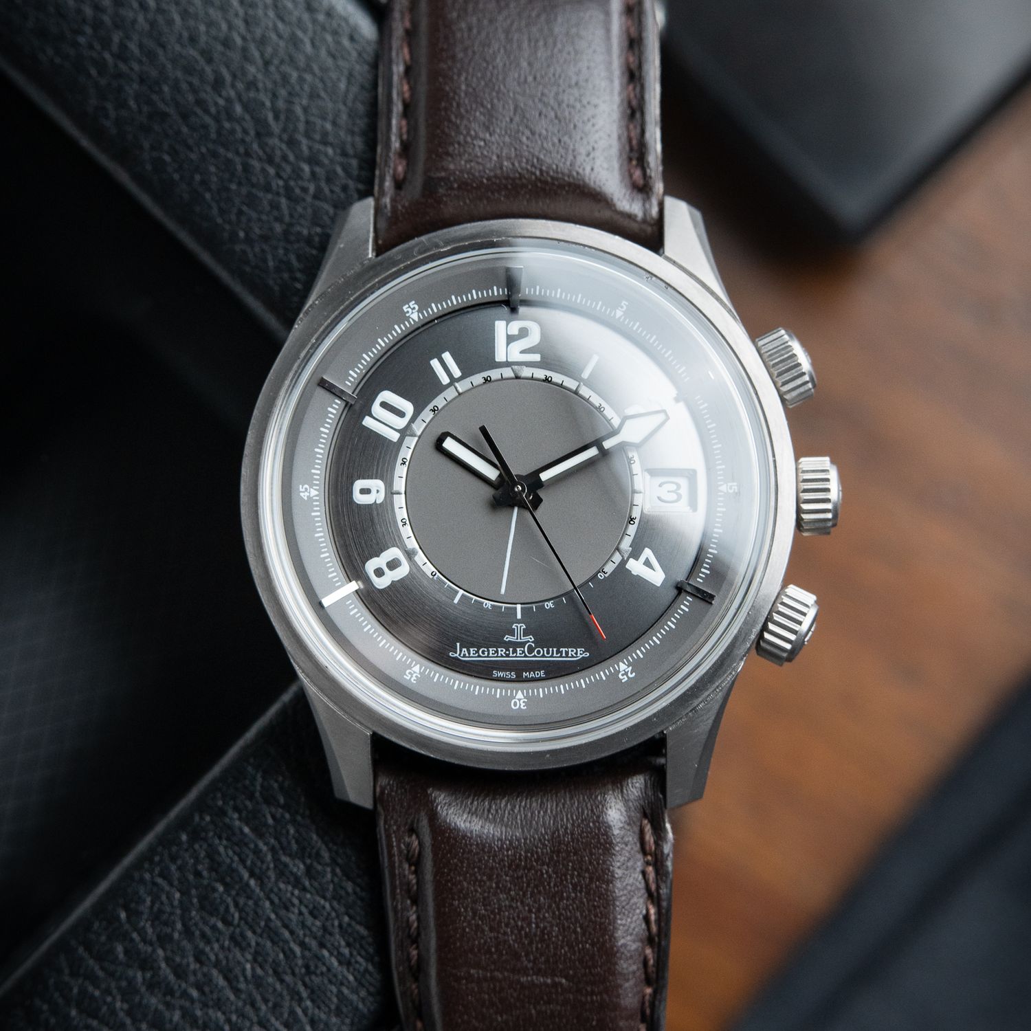 Jaeger-LeCoultre AMVOX 1 Aston Martin Limited Edition Alarm Titanium Gray