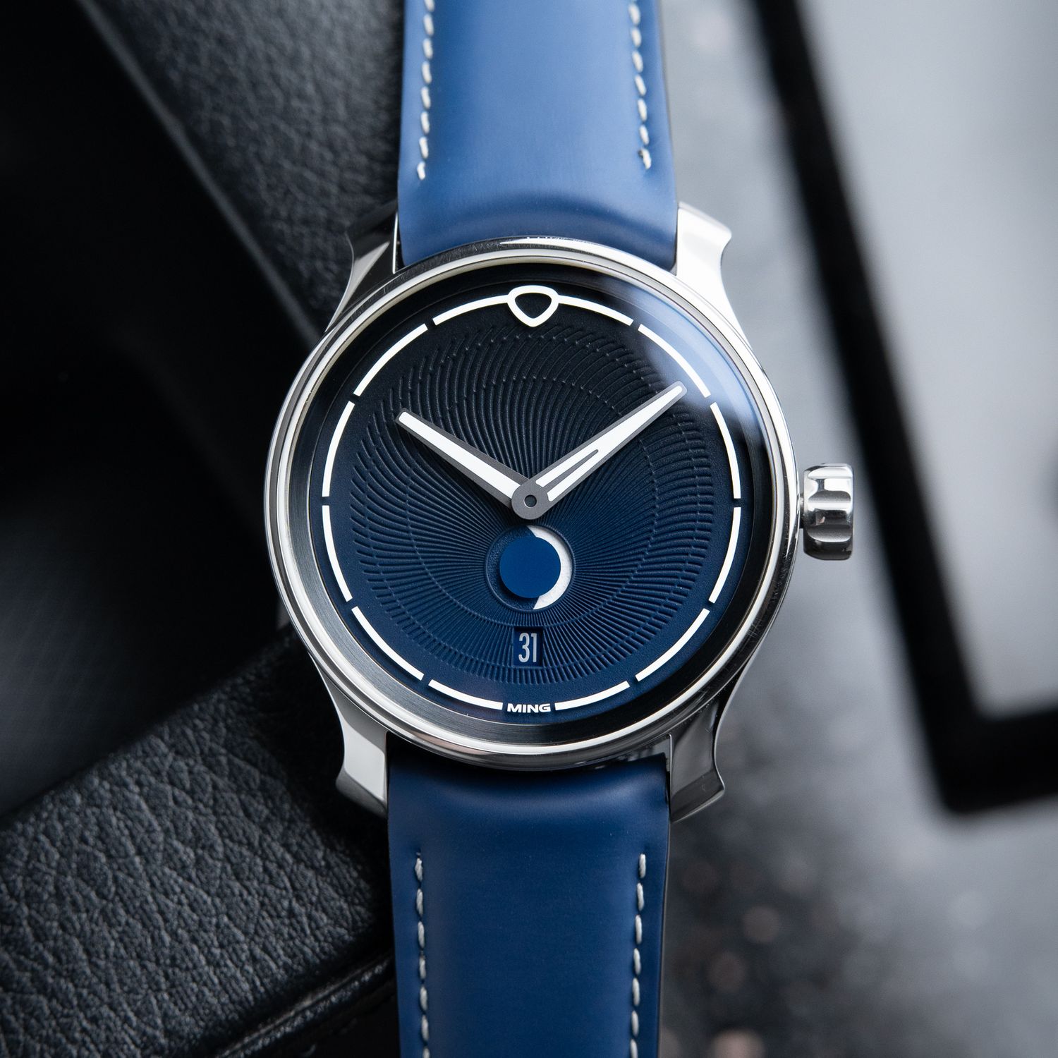 MING 37.05 Moonphase Limited Edition Blue Dial Leather Steel Manual 38mm
