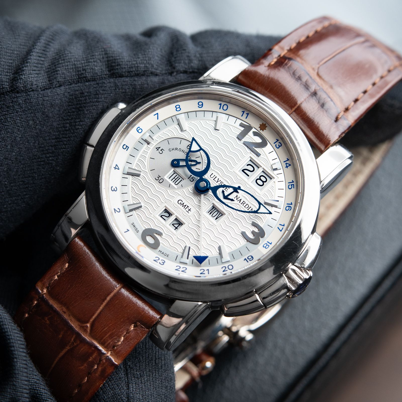 Ulysse Nardin GMT Perpetual Calendar White Gold Silver Dial Leather 320-60
