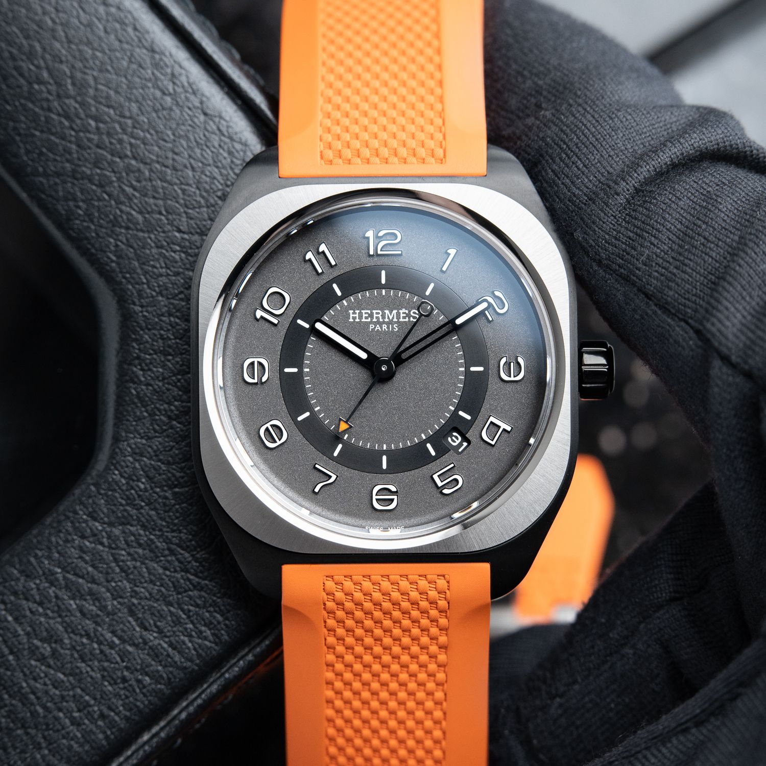 Hermès H08 CLEAN 7/2024 DLC Titanium Automatic Orange Strap Gray Dial 42