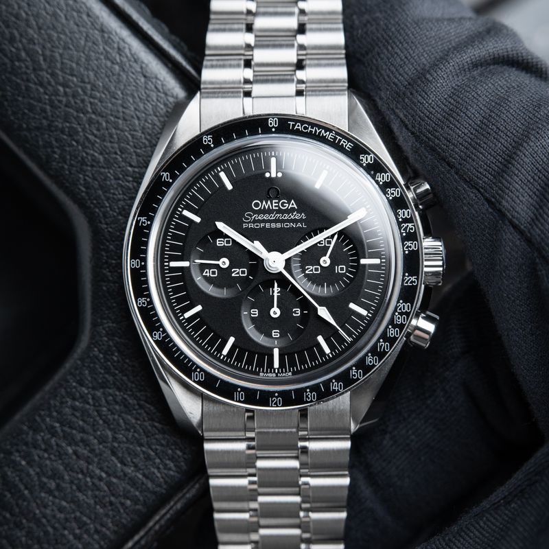 Omega Speedmaster Professional Moonwatch UPDATED CLASP Chronograph Black