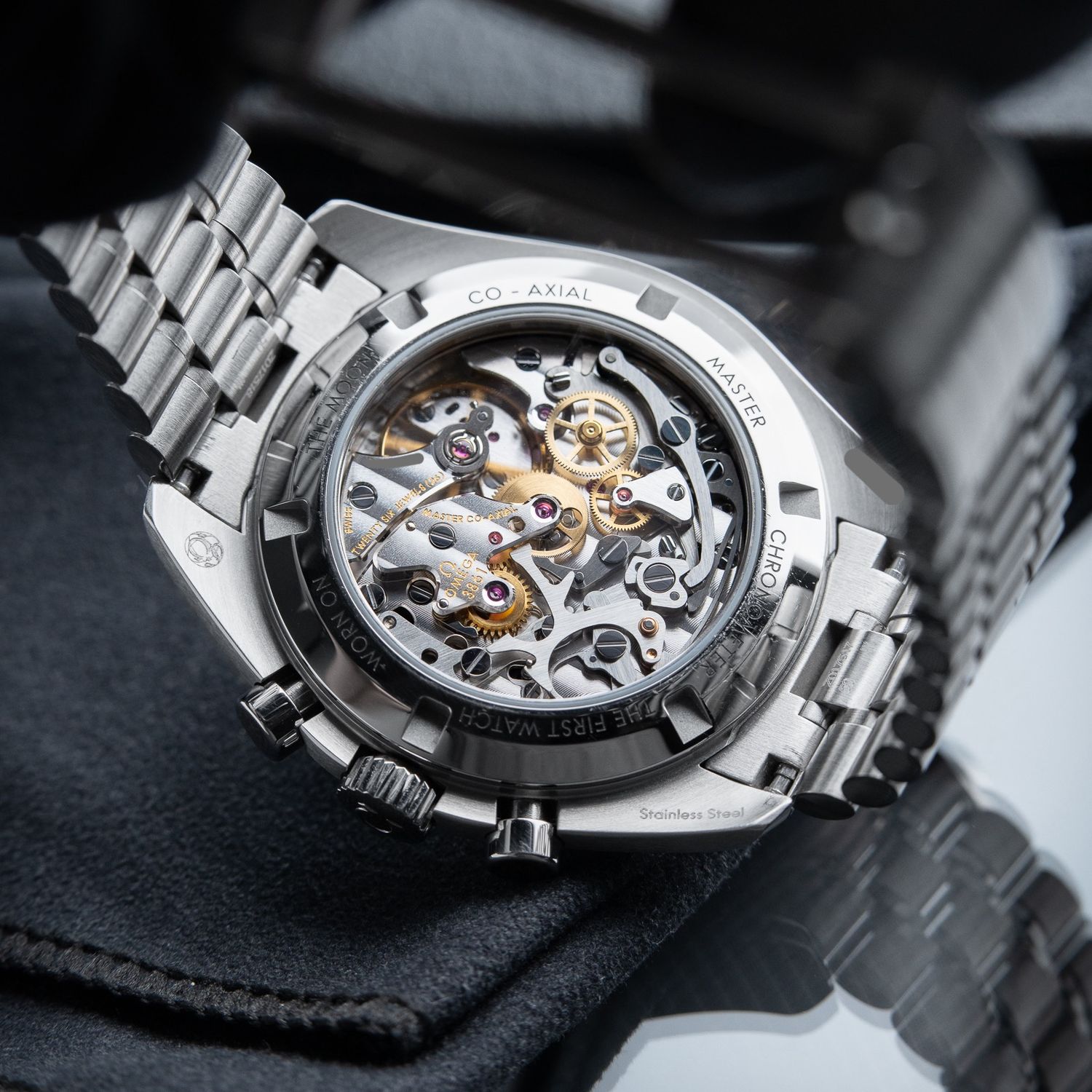 Omega Speedmaster Professional Moonwatch UPDATED CLASP Chronograph