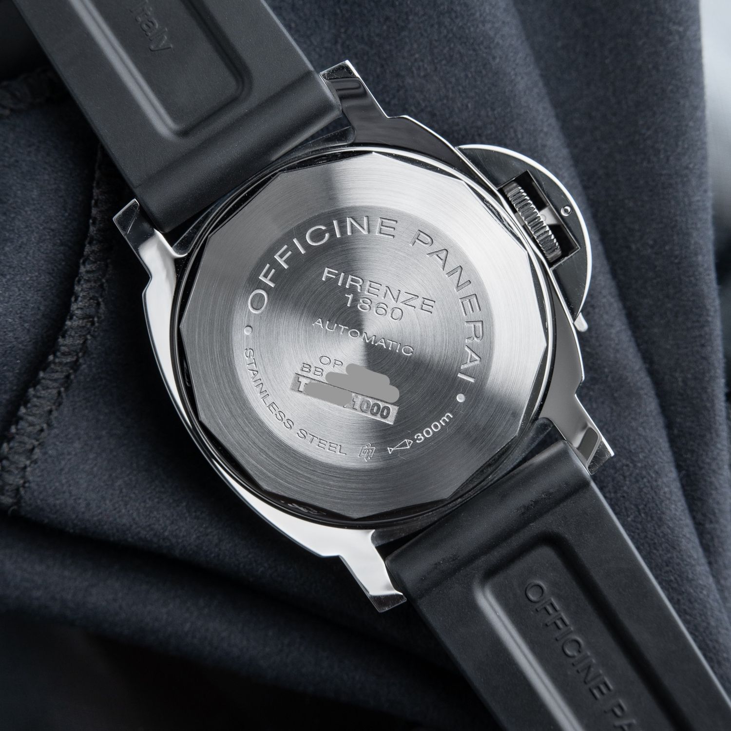 Panerai Luminor GMT Date Automatic 300M Leather Black Steel Set 44