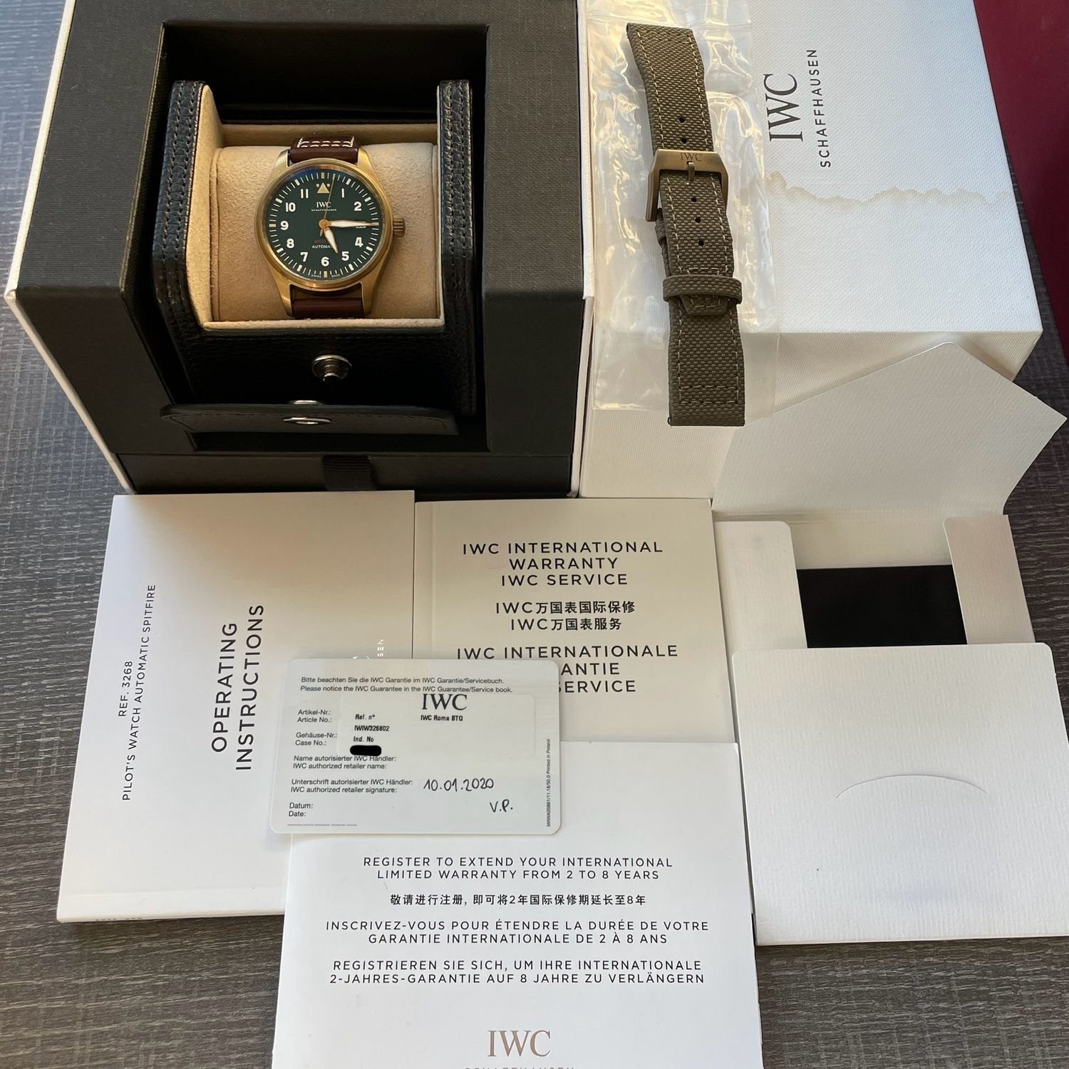IWC Pilot's Watch Spitfire Bronze Date Green Dial 2 STRAPS/CLASPS