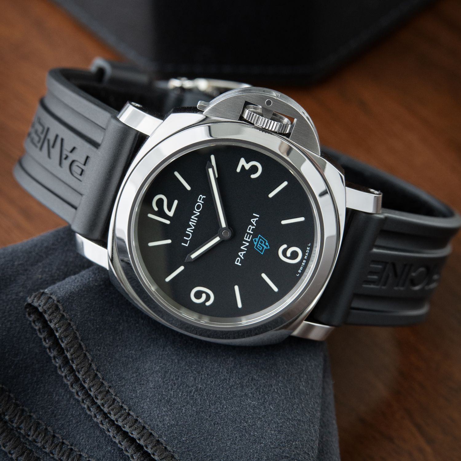 PANERAI OFFICINE ブラックラバーベルト ✨️PANERAI✨️パネライ 時計ベルト 純正ラバーストラップ