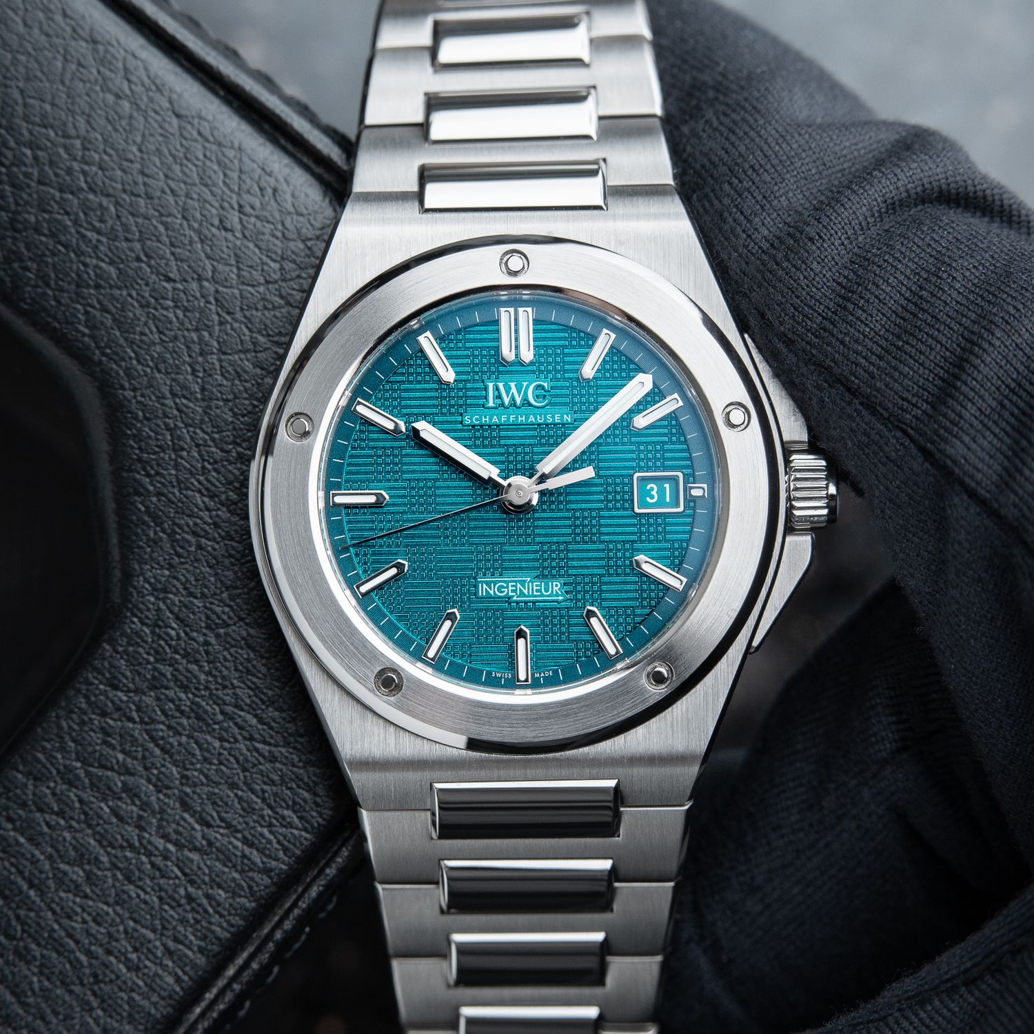 IWC Ingenieur UNWORN 2024 Aqua Green Blue Dial Steel Bracelet Automatic 40