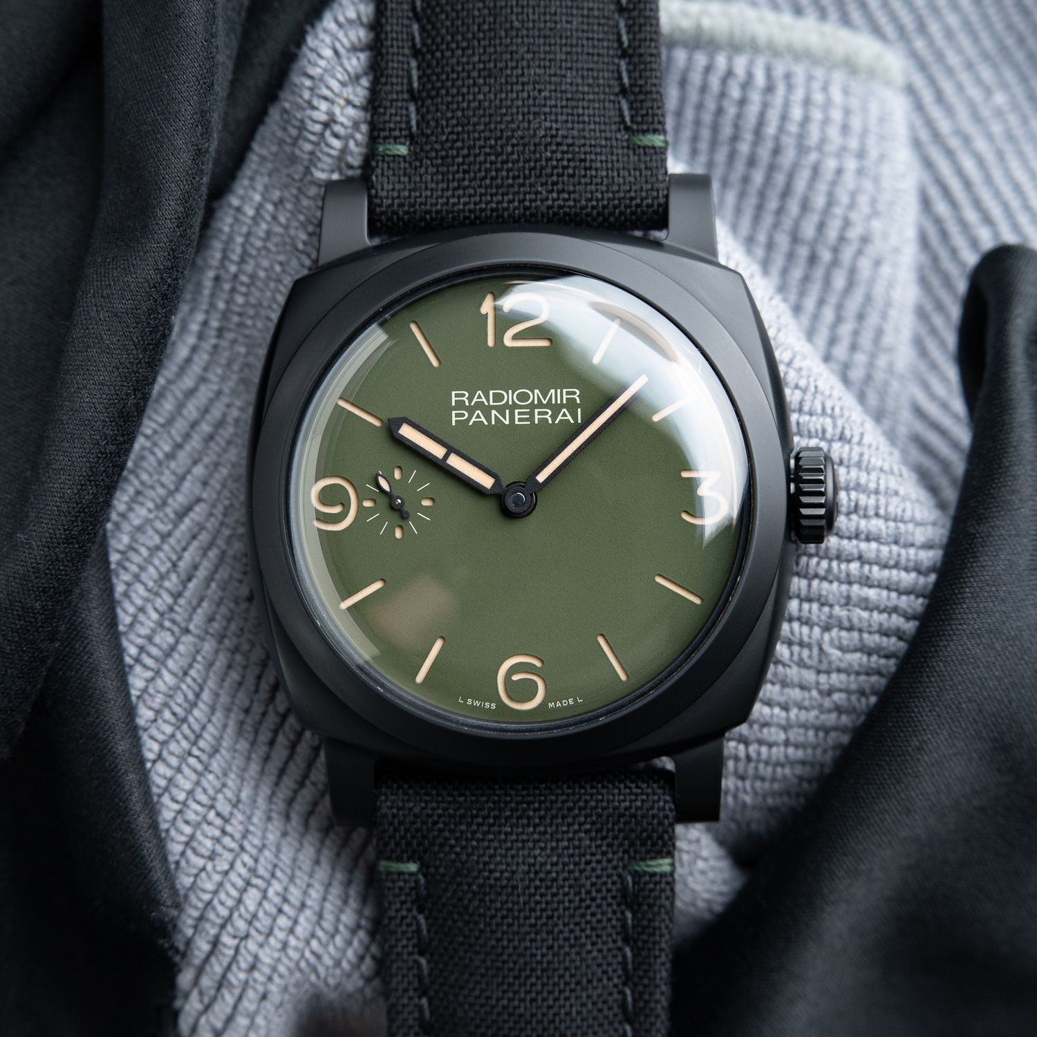 Panerai Radiomir 1940 Military Green Dial 3 Days Black Ceramic Pam997 48mm